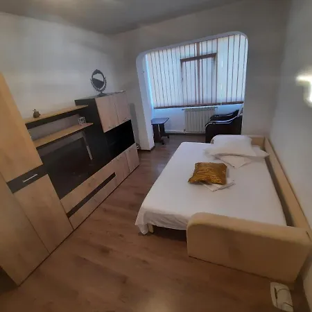 Apartment Mircea Strada Rozelor Etaj 4 Mangalia